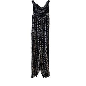 Black and Cream Patterned Jumpsuit by Urban Outfitters Medium